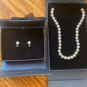 Pearl Necklace/Earring Set